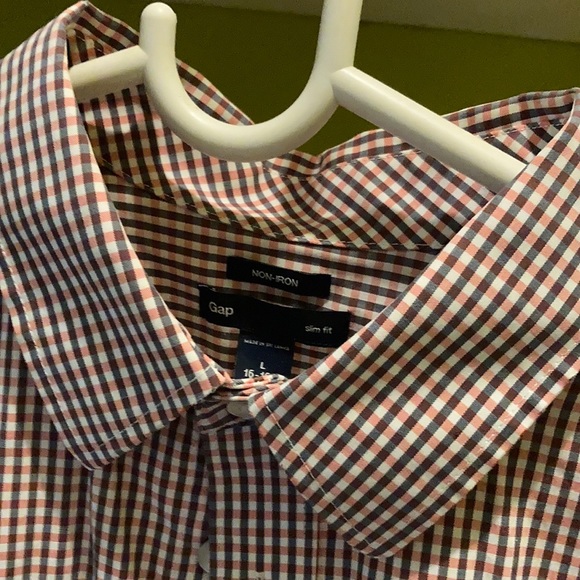 Checked button down shirt - Picture 2 of 5
